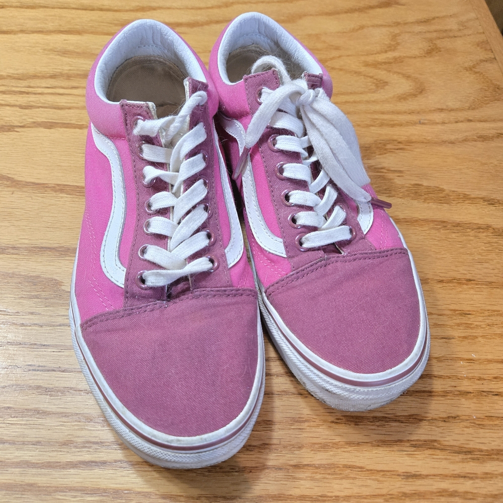 Vans Women's Sneakers in Pink and White